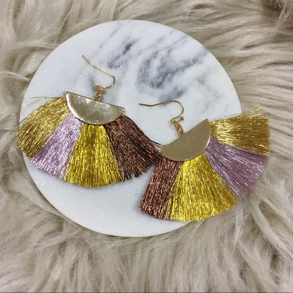 Jewelry - Boutique fringe tassel trendy fashion earrings